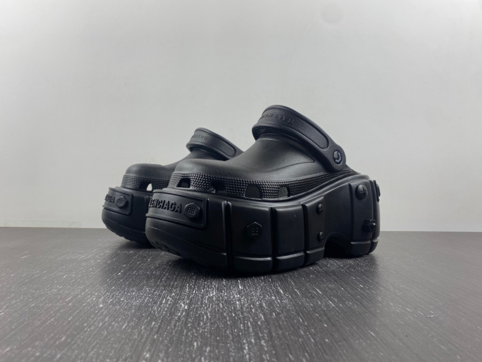balenciag* sandal bs28