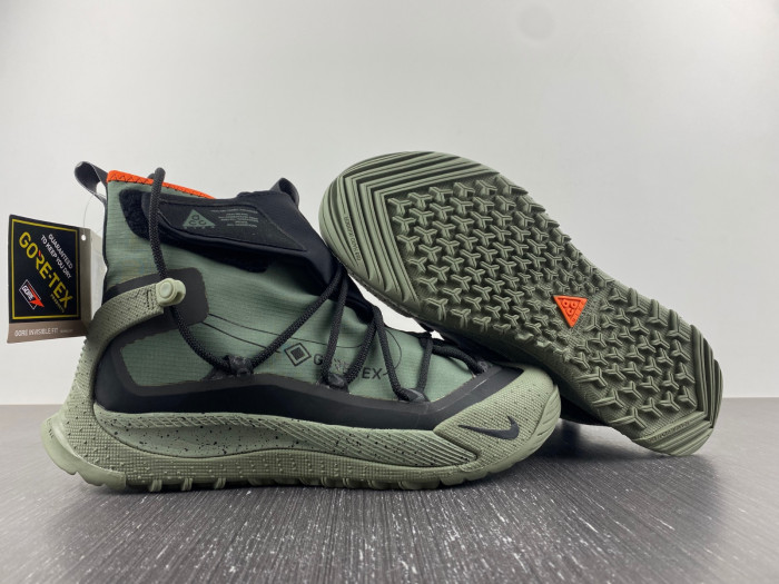 nike acg air terra antarktik