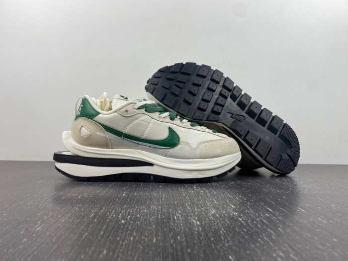 nike sacai x vaporwaffle ns11251