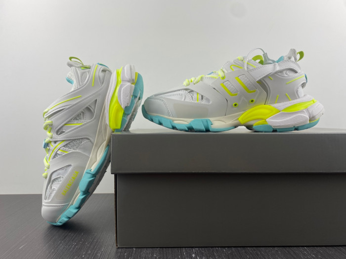 Ba*len*cia*ga track 8000051