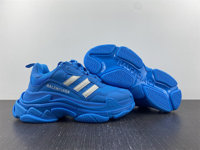 Ba*len*cia*ga triple s sneaker 8000025