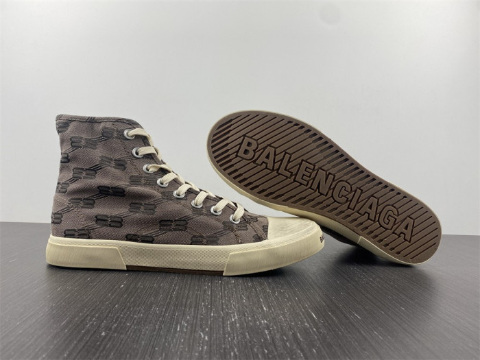 Ba*len*cia*ga sneaker