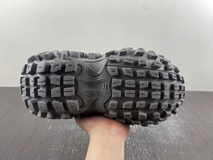 Ba*len*cia*ga defender sneaker