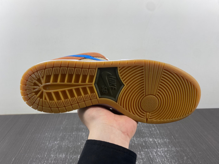 nike sb dunk low corduroy dusty peach bq6817-201