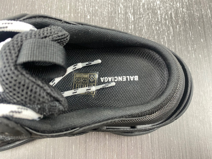 Ba*len*cia*ga triple s sneaker 80000102