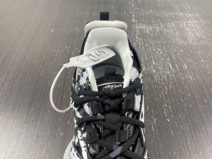 Ba*len*cia*ga track sneaker