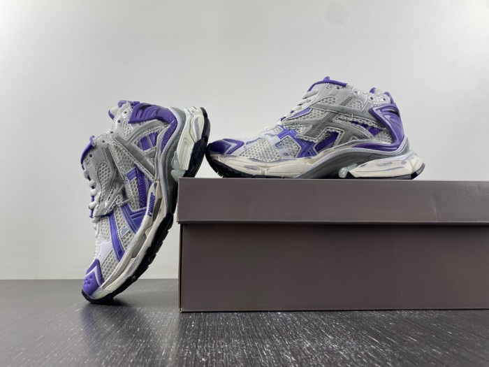 Ba*len*cia*ga runner sneaker