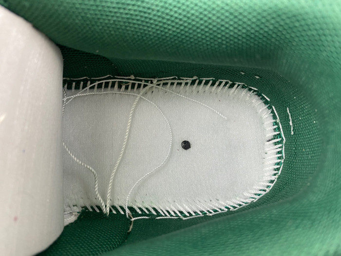 nike dunk low retro rattan gorge green fb7160-231