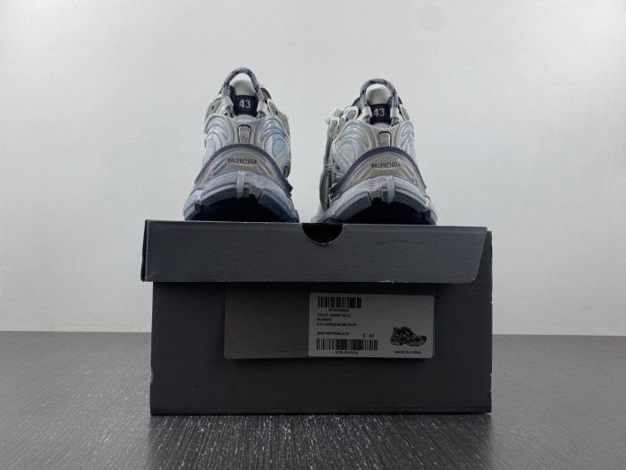 Ba*len*cia*ga runner sneaker