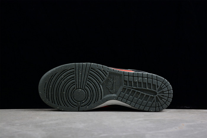 nike dunk low “graffiti