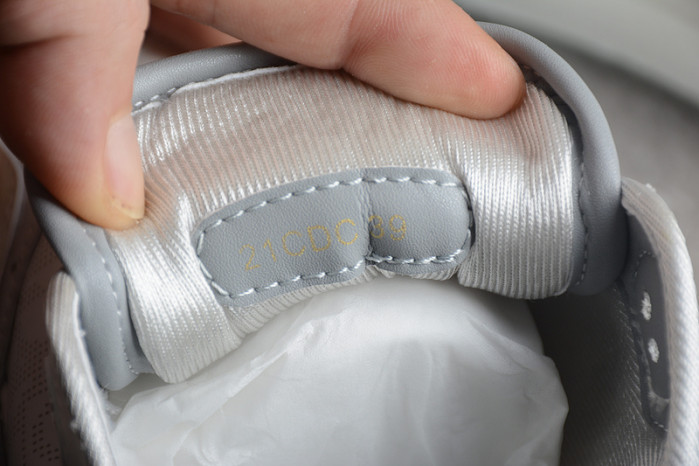 dio* sneakers t0000-038