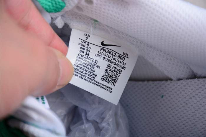 nike dunk low celtics fn3612-300