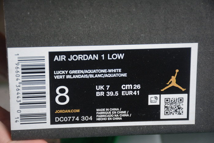 air jordan 1 low “lucky green” dc0774-304