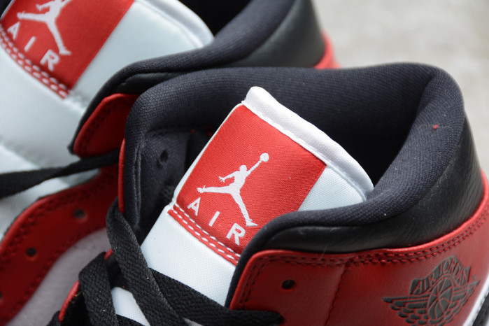 air jordan 1 mid chicago 554724-173