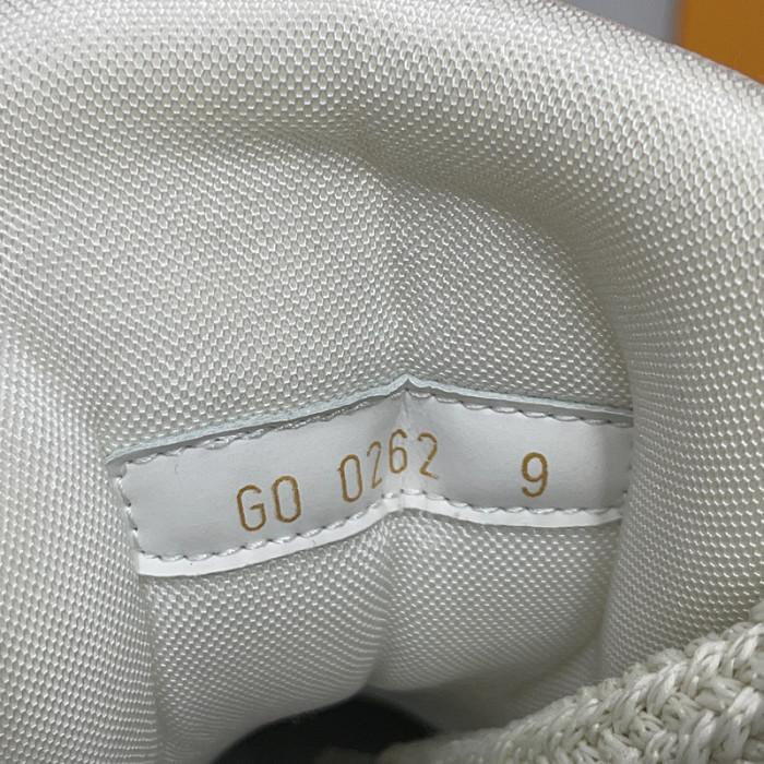 lv snekaers l0000111