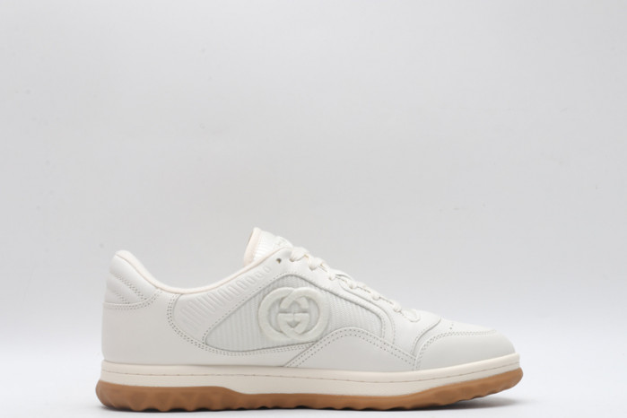G*u*i* trainer sneaker92