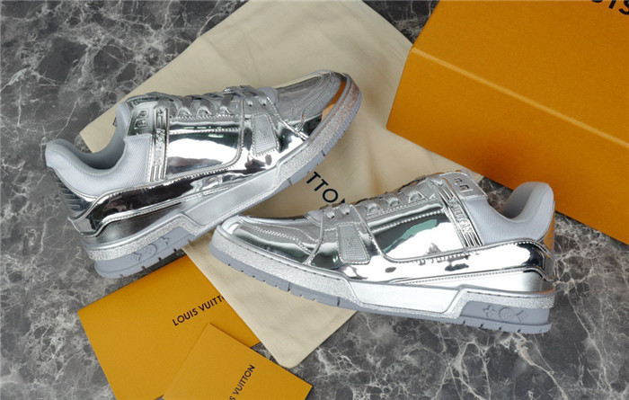 lv snekaers l0000333