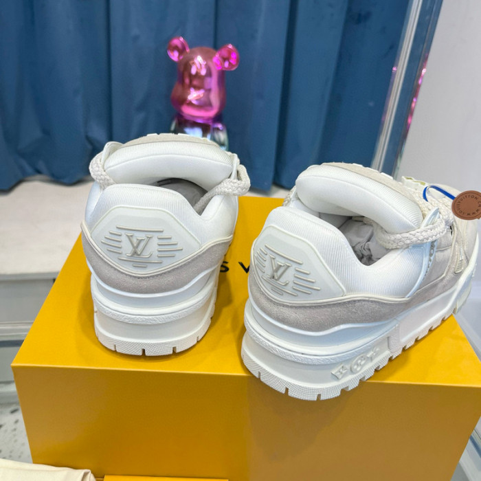 lv snekaers l0000220