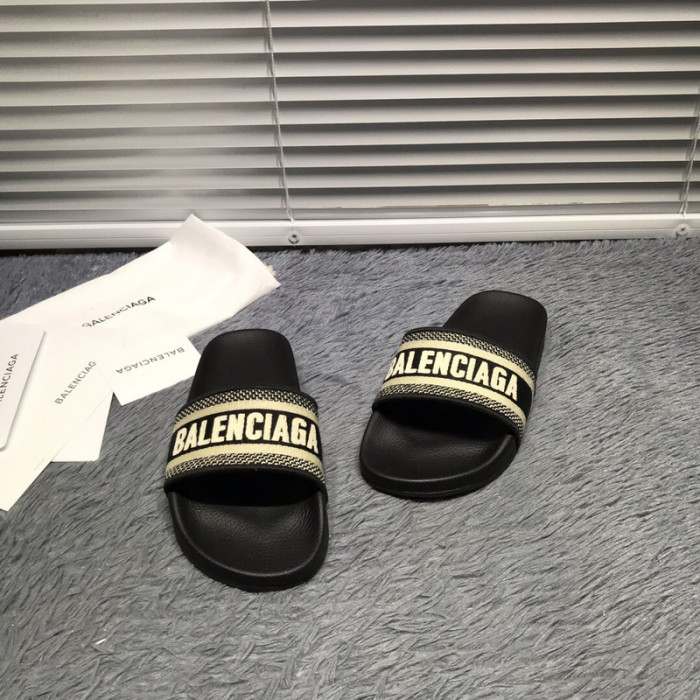 balenciag* sandal bs38