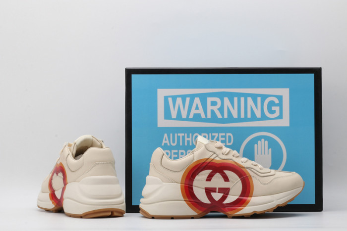 G*u*i* rhyton sneaker