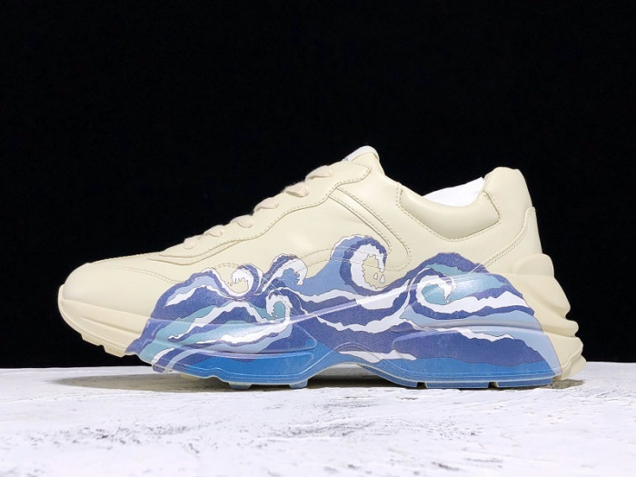 G*u*i* rhyton sneaker