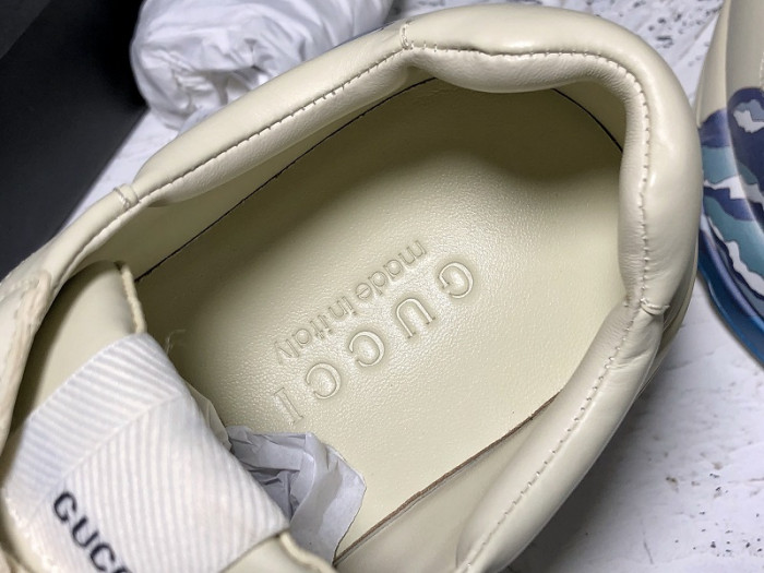 G*u*i* rhyton sneaker