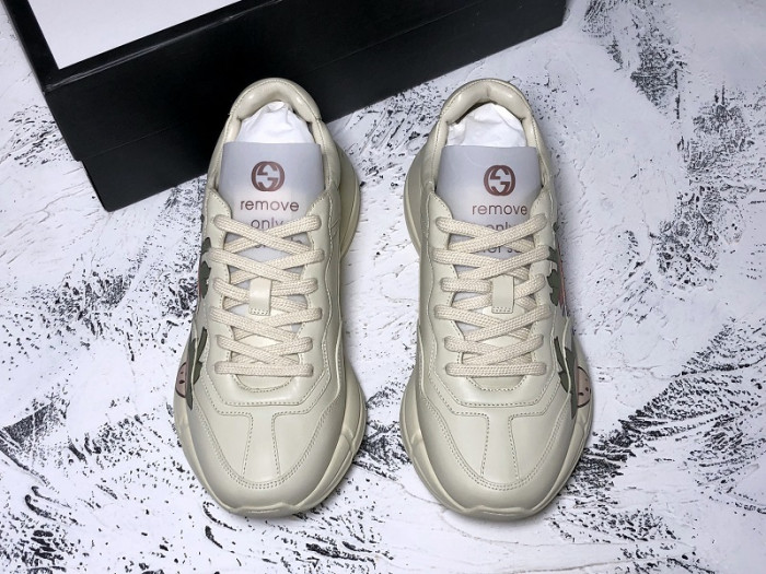 G*u*i* rhyton sneaker