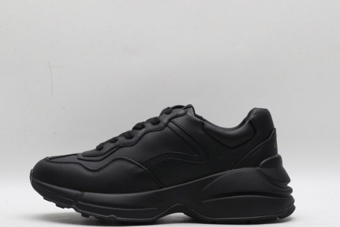 G*u*i* rhyton sneaker