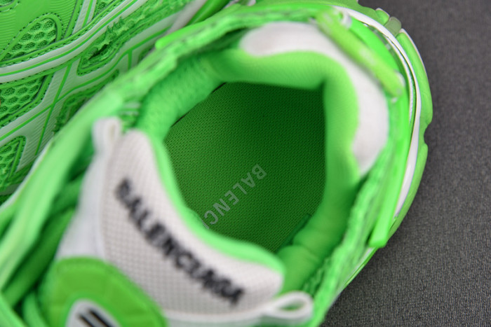 Ba*len*cia*ga runner sneaker w3rbm-3590