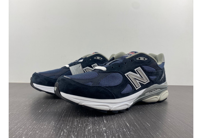 Bape x New Balance 2002R M2002RHO DFY18
