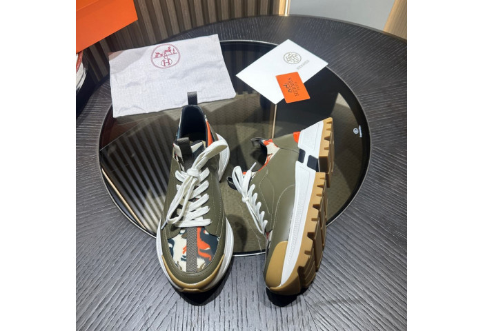 H**me5 snekaers hm048