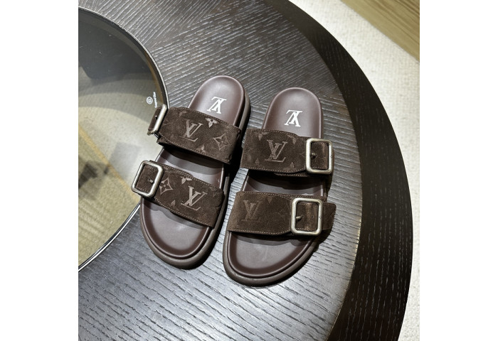 L&V sandal 221