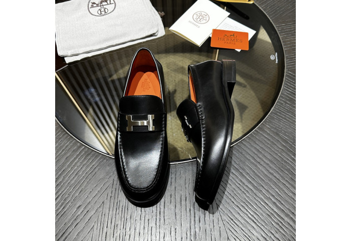 H**me5 loafers hm062