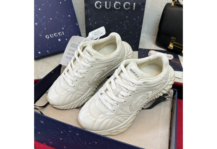 G*u*i* sneaker gc148