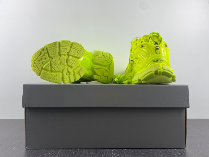 Ba1en*iaga runner 8000056