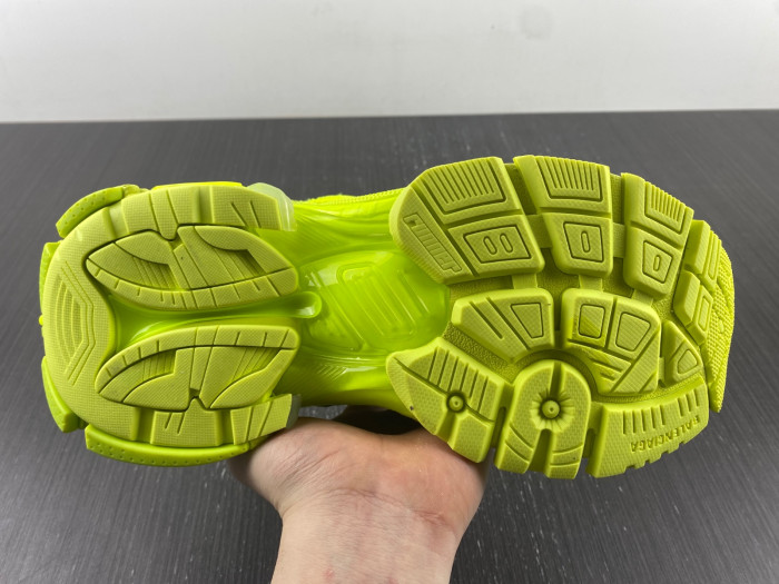 Ba1en*iaga runner 8000056