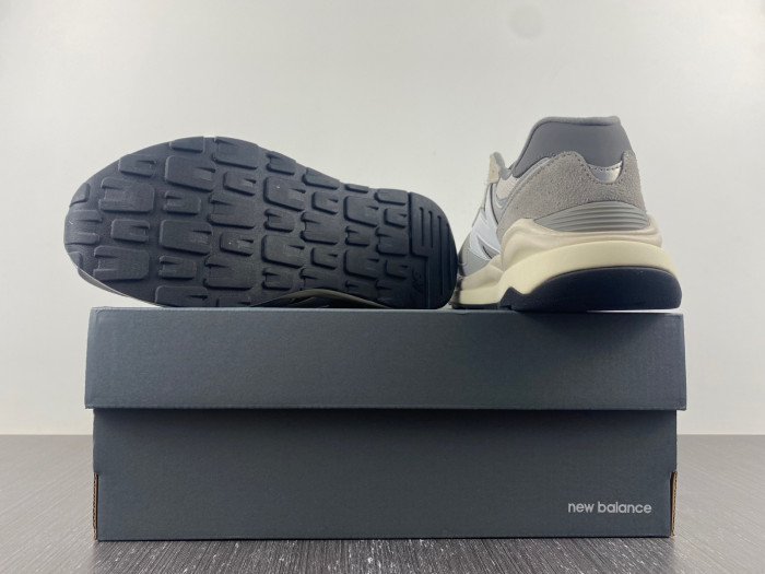 Bape x New Balance 2002R M2002RHO DFY19