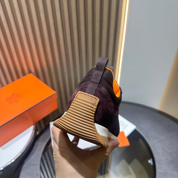 H**me5 snekaers hm053