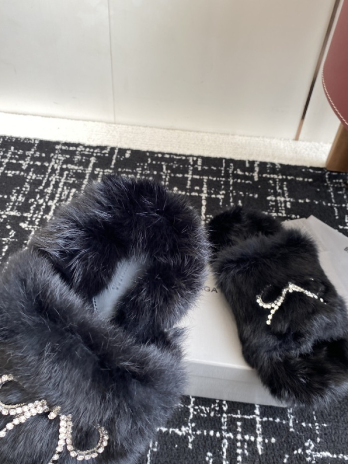 Balenciag* Sandal BS107