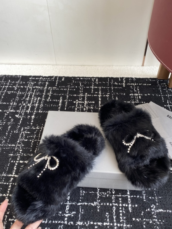 Balenciag* Sandal BS107