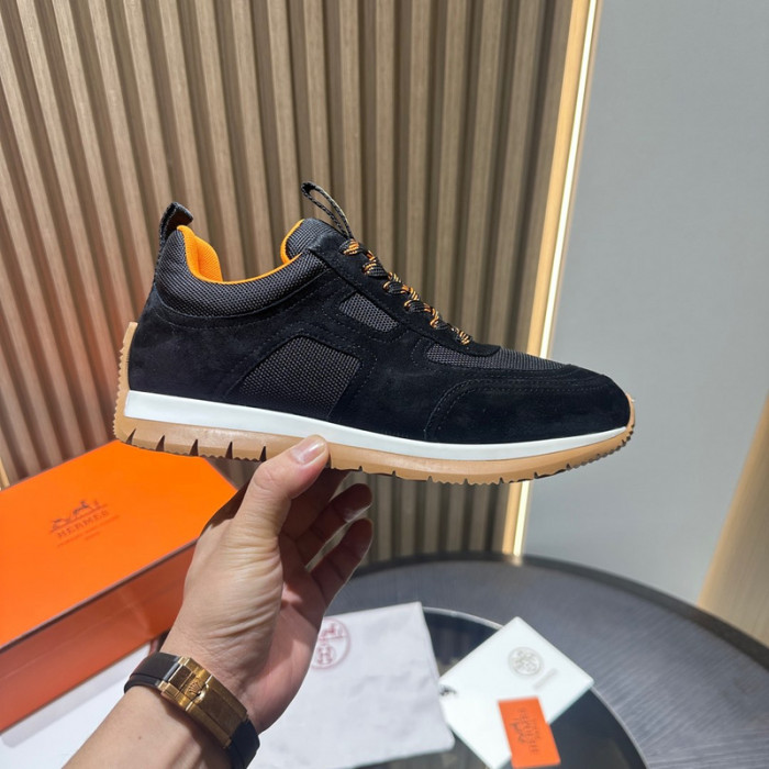 H**me5 snekaers hm049