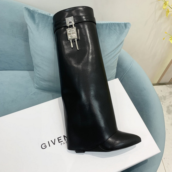 Givenchy Boots 660005