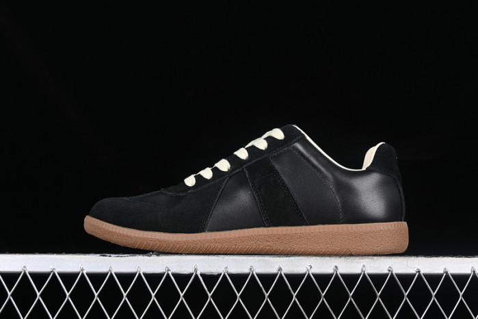 ma1s0n Marg*e1a calfskin black s58ws0106