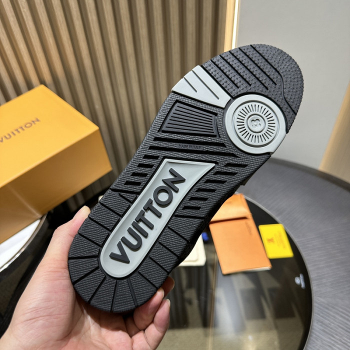 LV snekaers L0000439