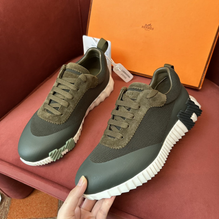 H**me5 snekaers hm028