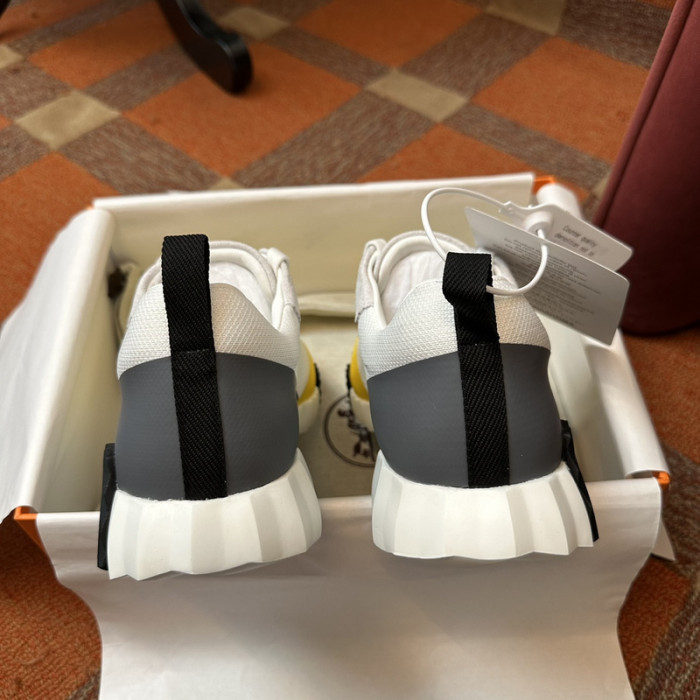 H**me5 snekaers hm027