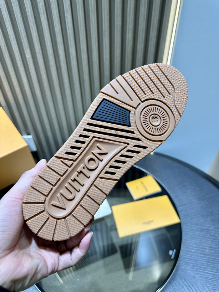 LV snekaers L0000707