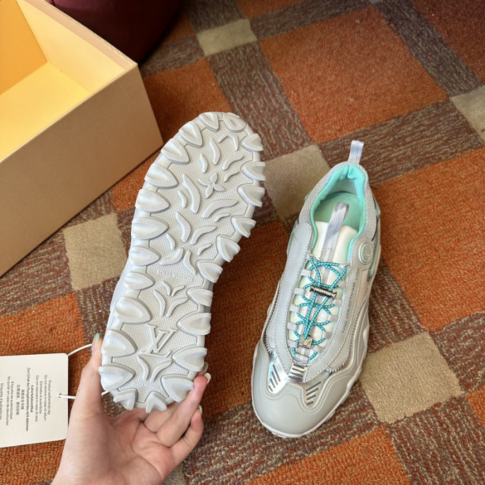 LV snekaers L0000409