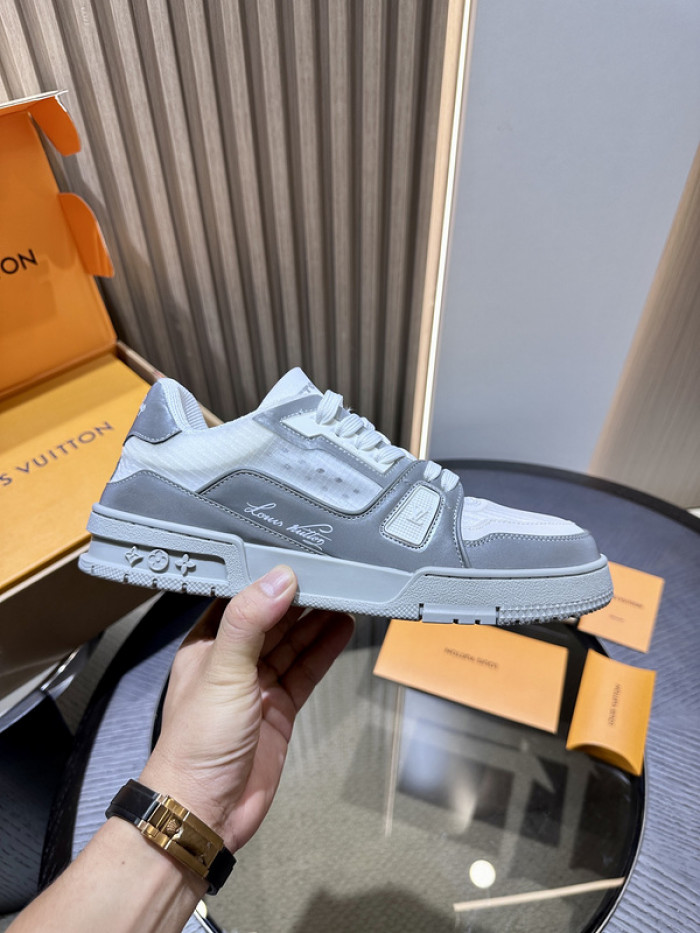 LV snekaers L0000366