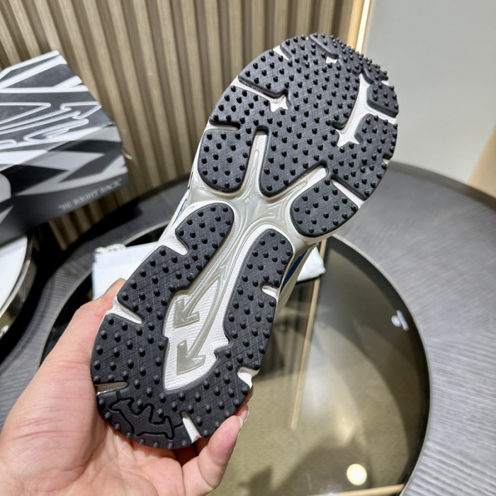 Off-White Be right back OWIA289F28